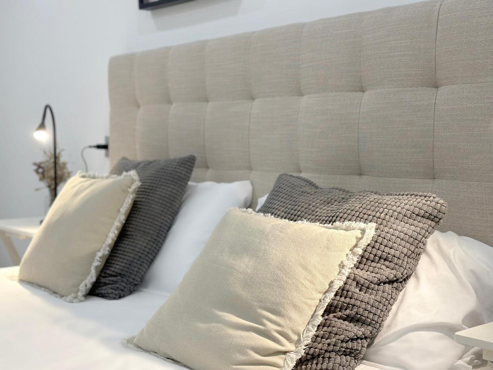 Encantador Apartamento Junto Al Ayuntamiento Bilbao Kültér fotó